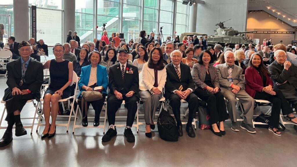 Living Chinese American WWII veterans pose for group photo