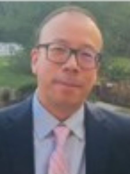 Anthony Miu headshot