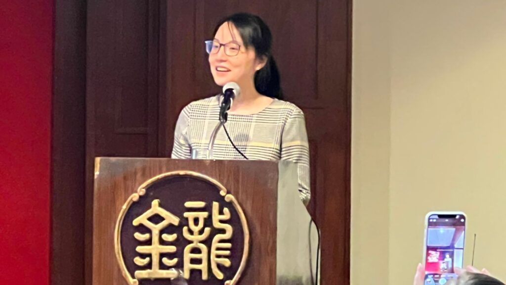 Speaker Li Ping Chen at the Asian Studies in SoCal dinner/program